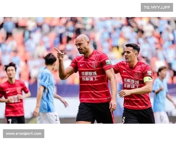 茹萨填补周定洋空缺 蓉城巴西后腰防守覆盖面积达标